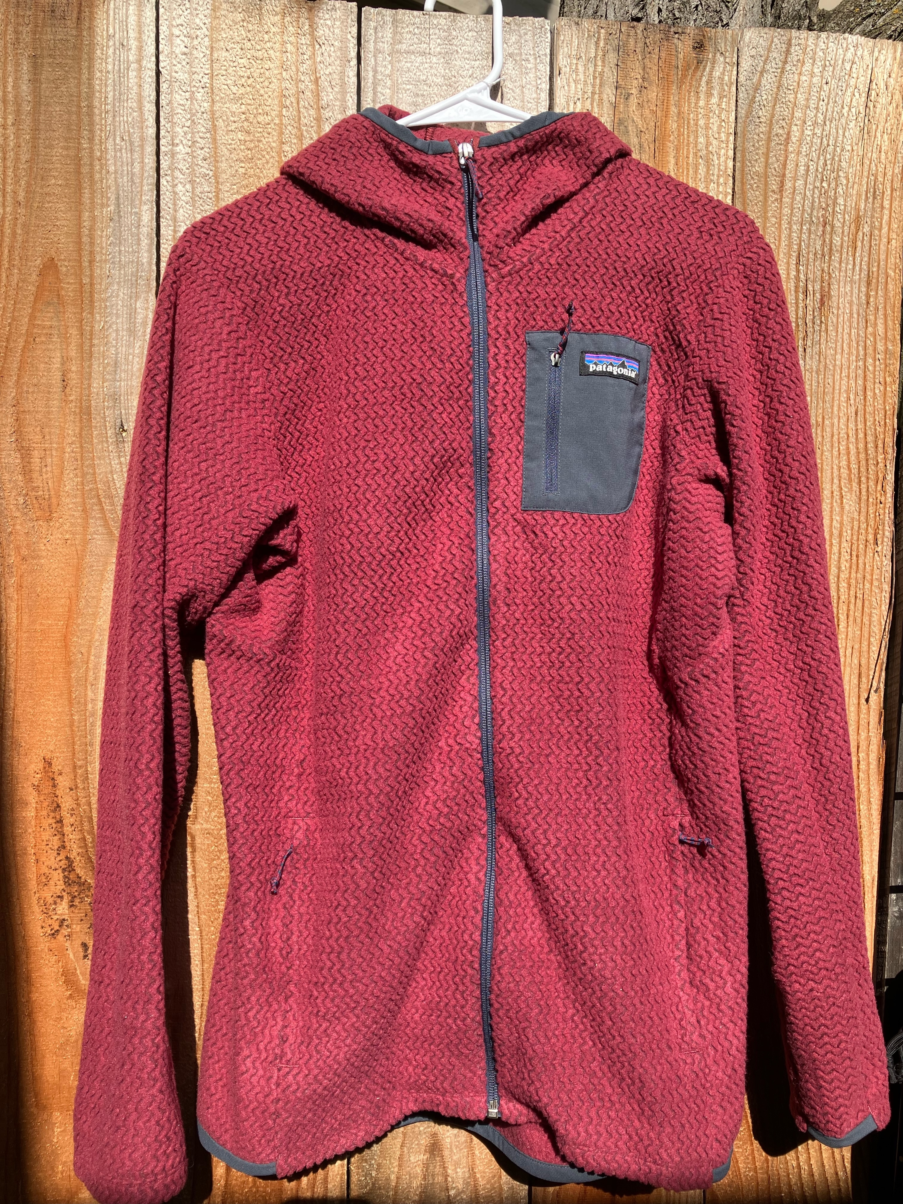 Patagonia Women’s R1 Air Fleece Full-Zip Hoody Large